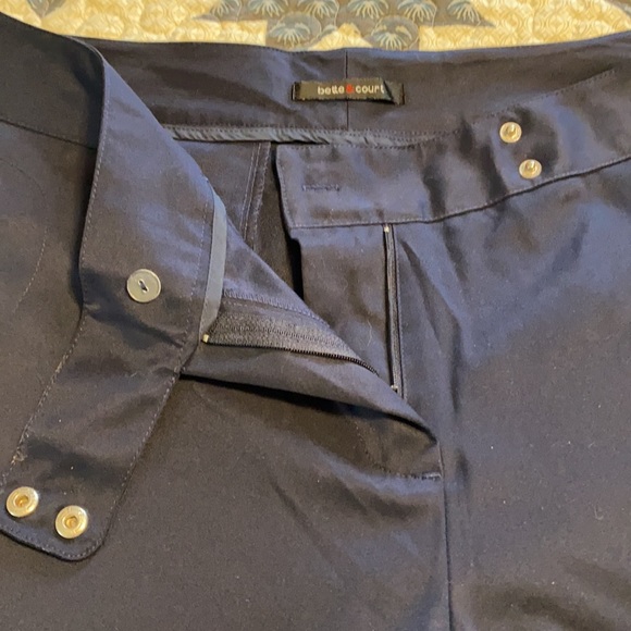 Bette & Court Navy Blue Capris - Size 12 - Picture 7 of 16